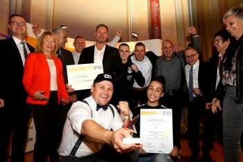 1. Boxclub Altmark Stendal freut sich über den 1. Platz 